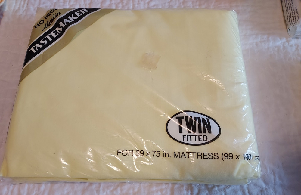 NEW NOS Vintage Tastemaker Muslin Twin FITTED Sheet Yellow 37 X 75 USA made